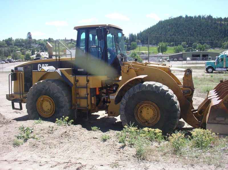 2002-Caterpillar-Series-2-980G-Wheel-Loader-right-side