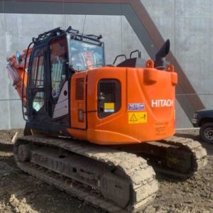 2018-Hitachi-Excavator-ZX135USK-6-side-2-400x533